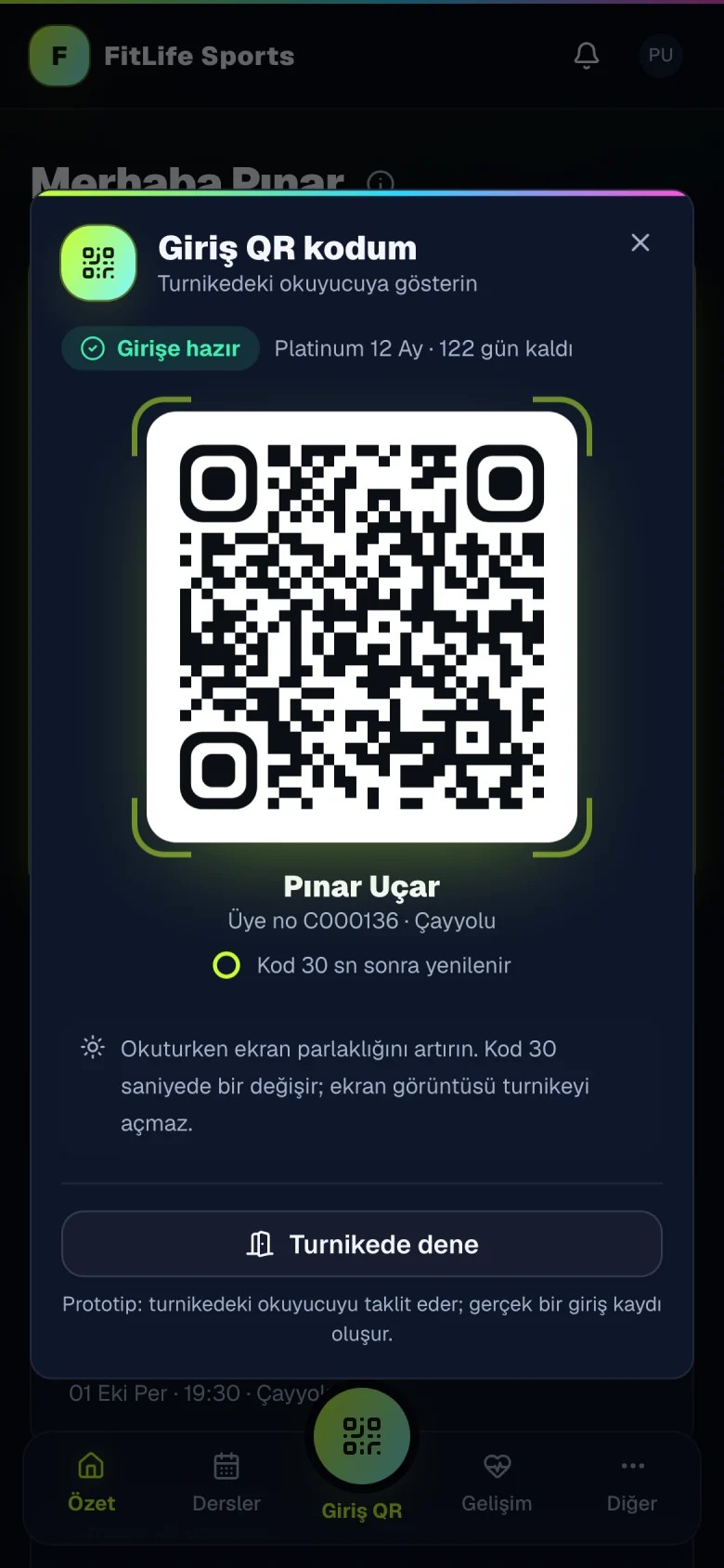 FitnessOS üye uygulamasında Pınar Uçar’ın giriş QR kodu